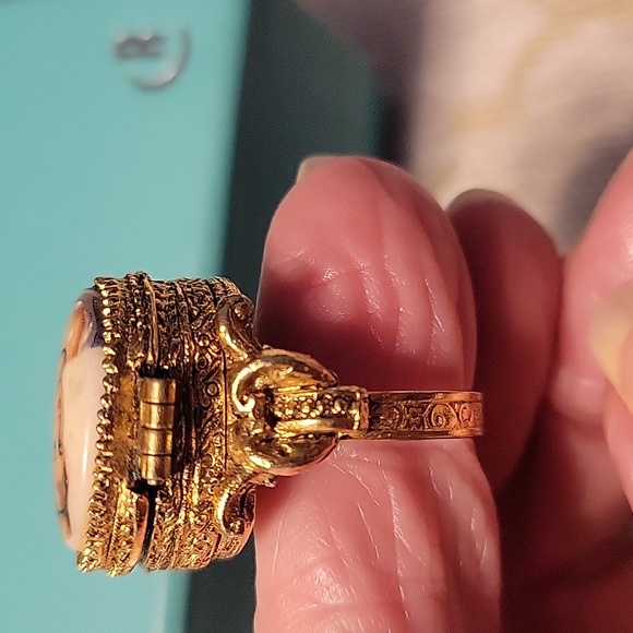 WOW RARE VINTAGE ART RING - Picture 2 of 7